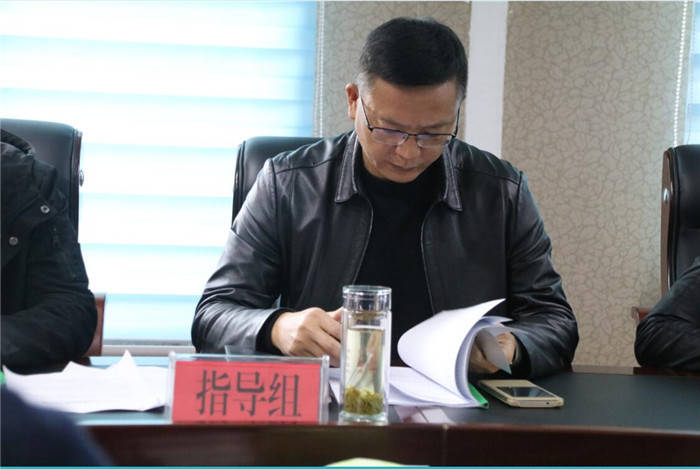 市城投集团九龙地矿公司党支部组织召开组织生活会和民主评议党员