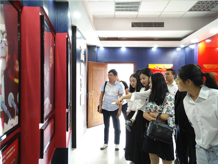 九龙地矿公司党支部组织党员干部参观党风廉政教育基地