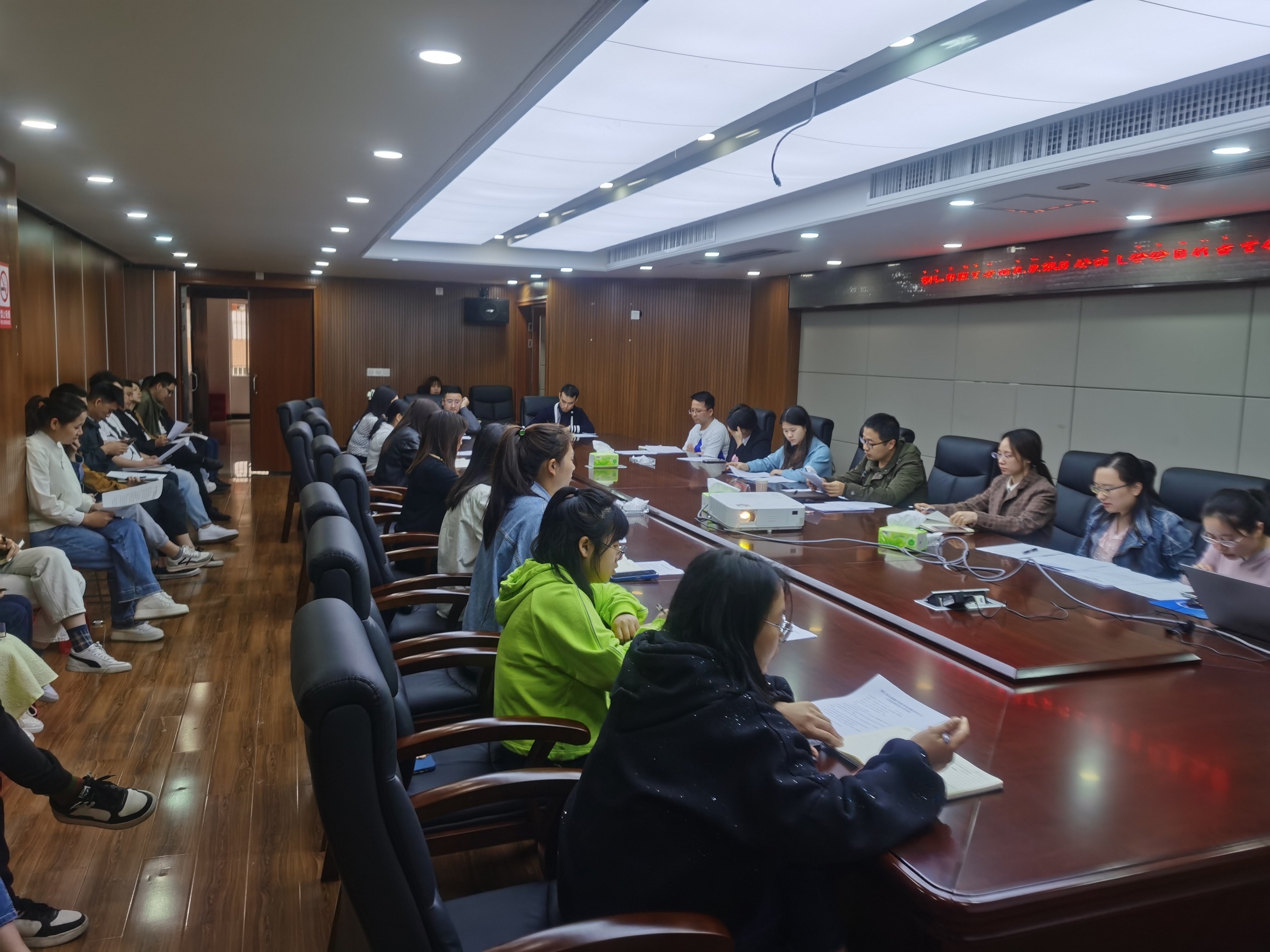 铜仁市城交集团九龙地矿公司召开工会会员代表大会