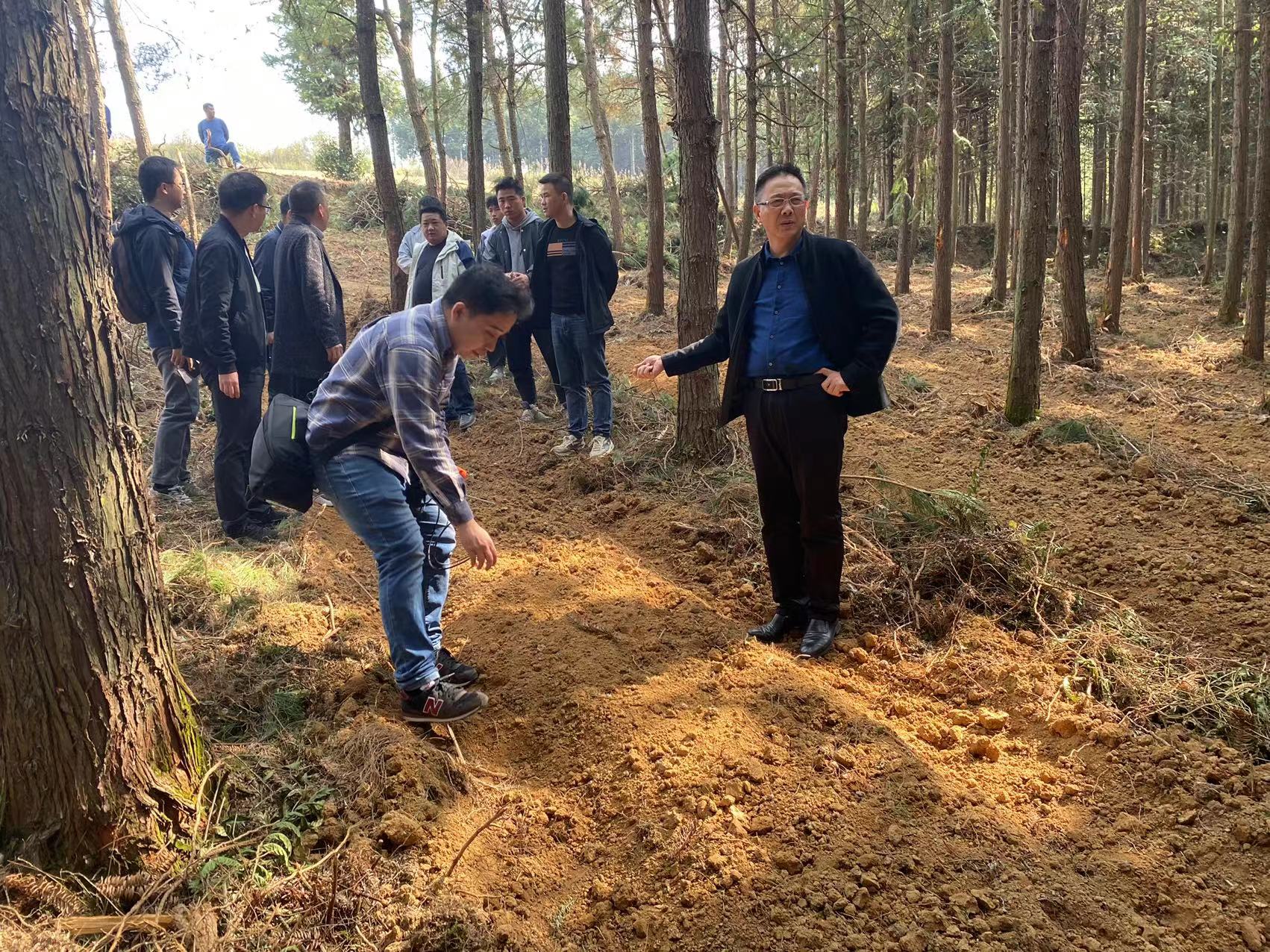 杨仁德赴石阡县林下羊肚菌省级示范基地调研