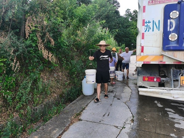 张军：脚踏实地践初心