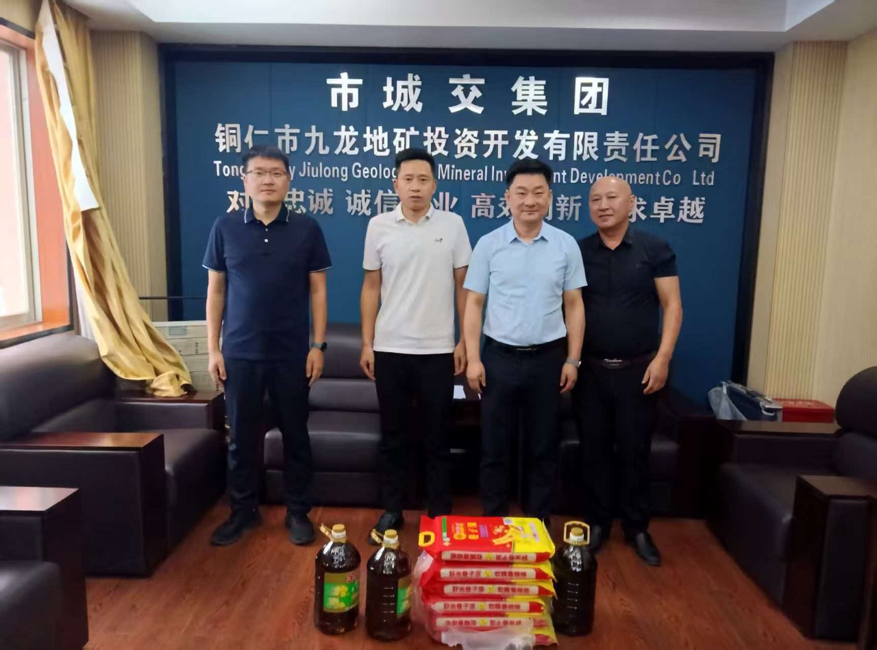 永葆军人本色 共话使命担当